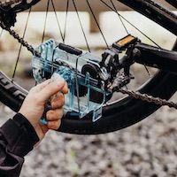 MEC's How to Clean and Lube a Bike Chain
